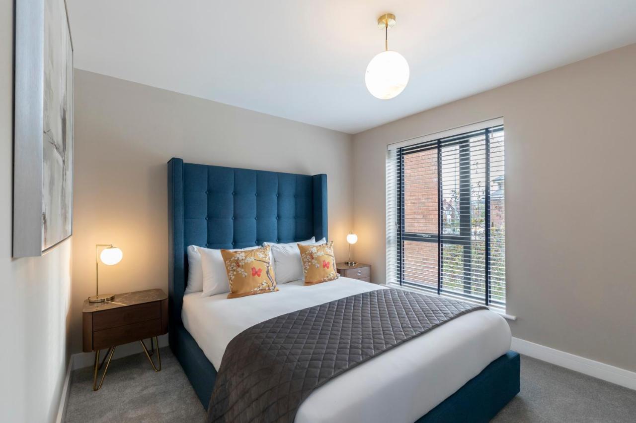 Elliot Oliver - Luxurious Two Bedroom Apartment With Parking Γκλόστερ Εξωτερικό φωτογραφία